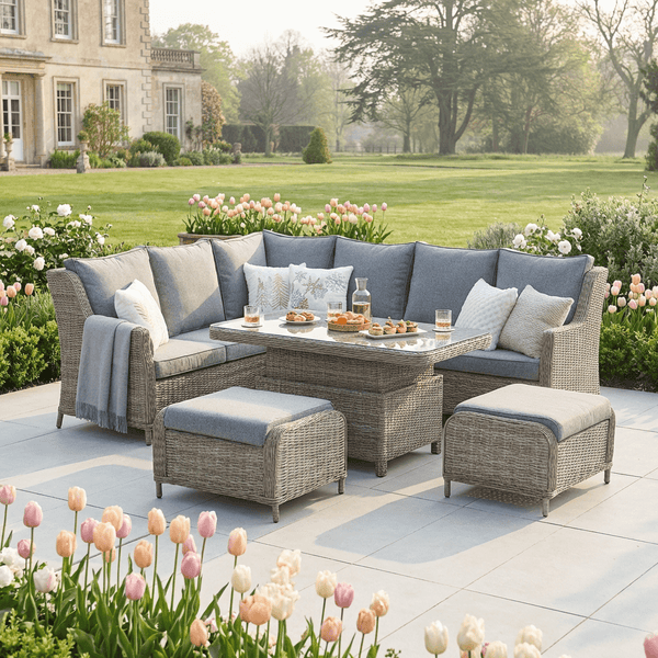 How to Arrange Your Outdoor Furniture for Comfort and Style