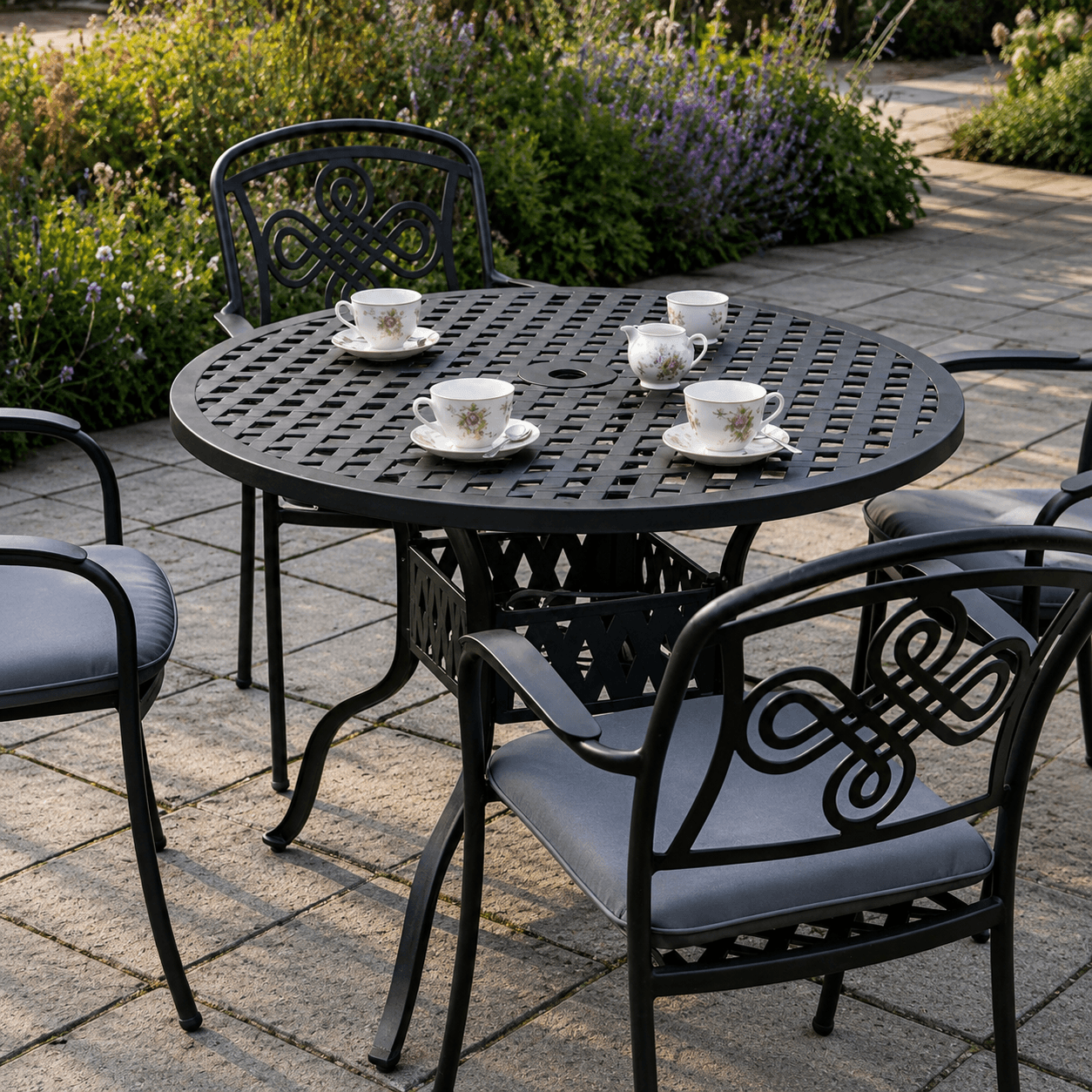 Brinkton 4 Chair Dining Set