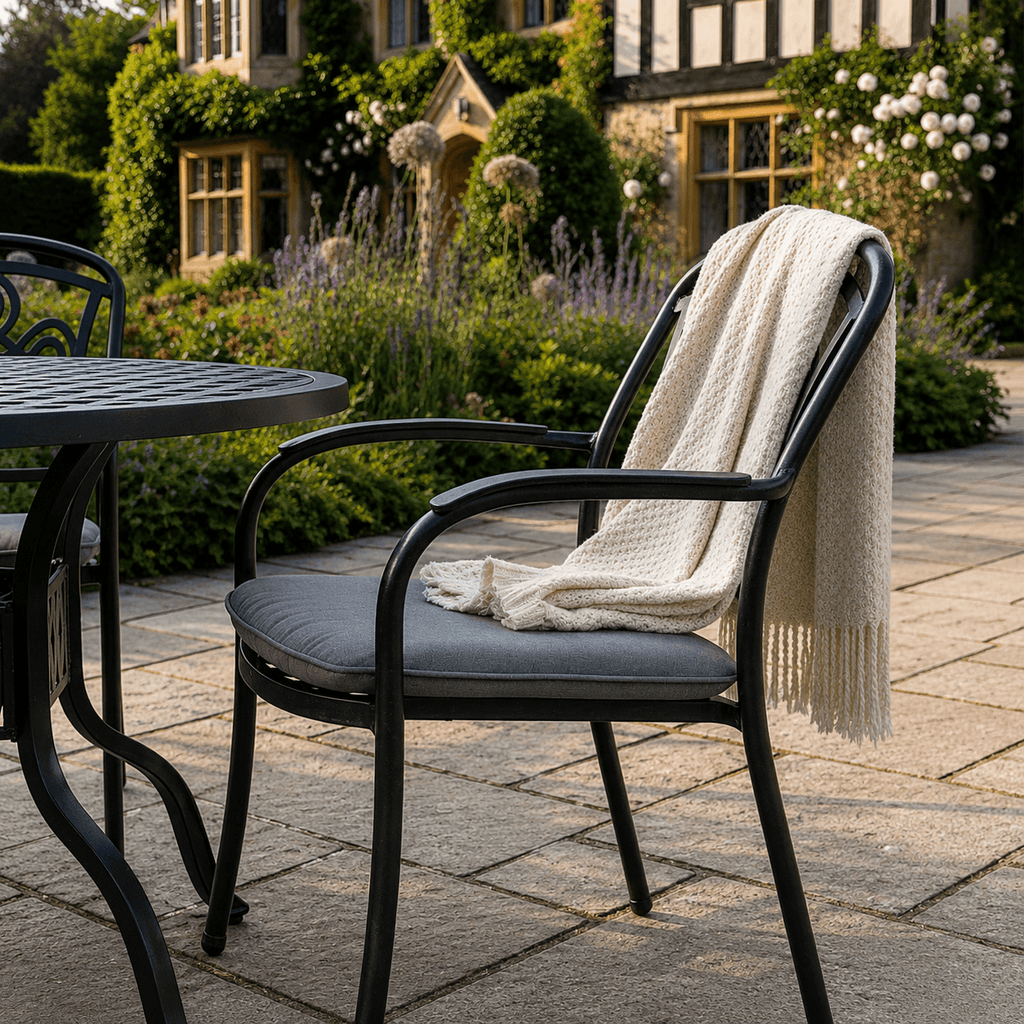 Brinkton 4 Chair Dining Set