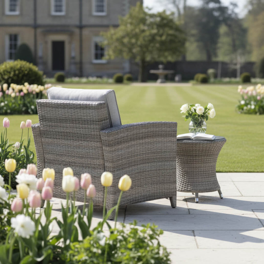 Balancia Individual Lounge Armchair
