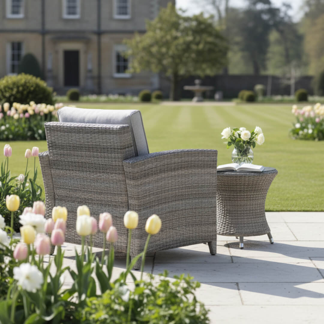 Balancia Individual Lounge Armchair