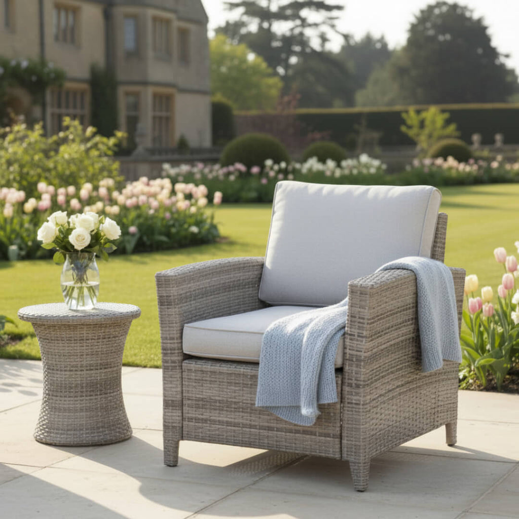 Balancia Individual Lounge Armchair
