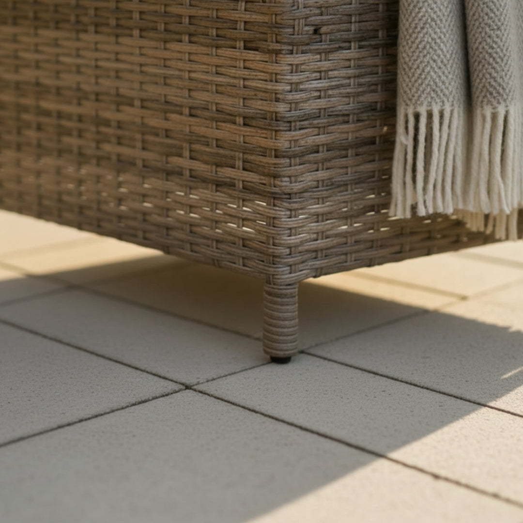Balancia Stool with Cushion