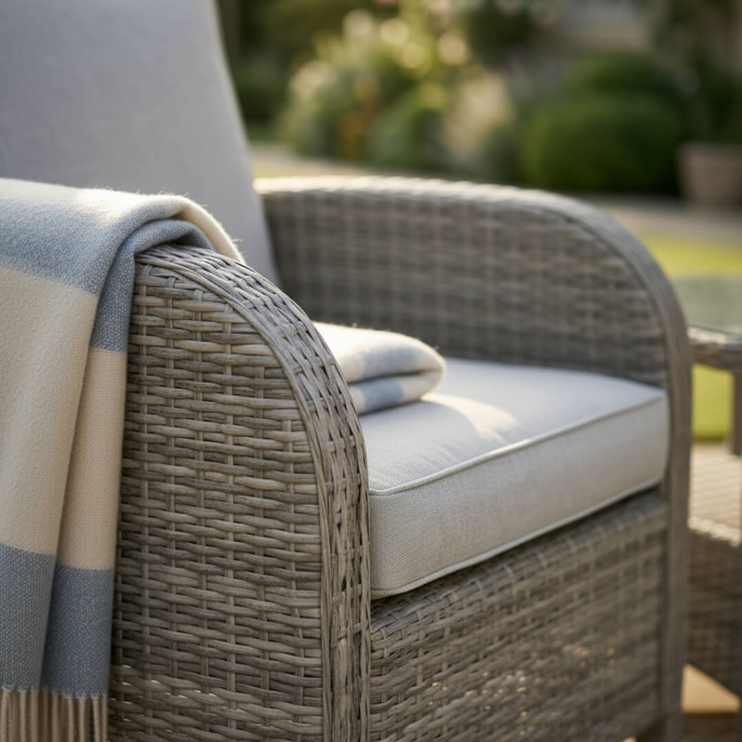 Savana 2 Chair Lounge Bistro Set with Side Table