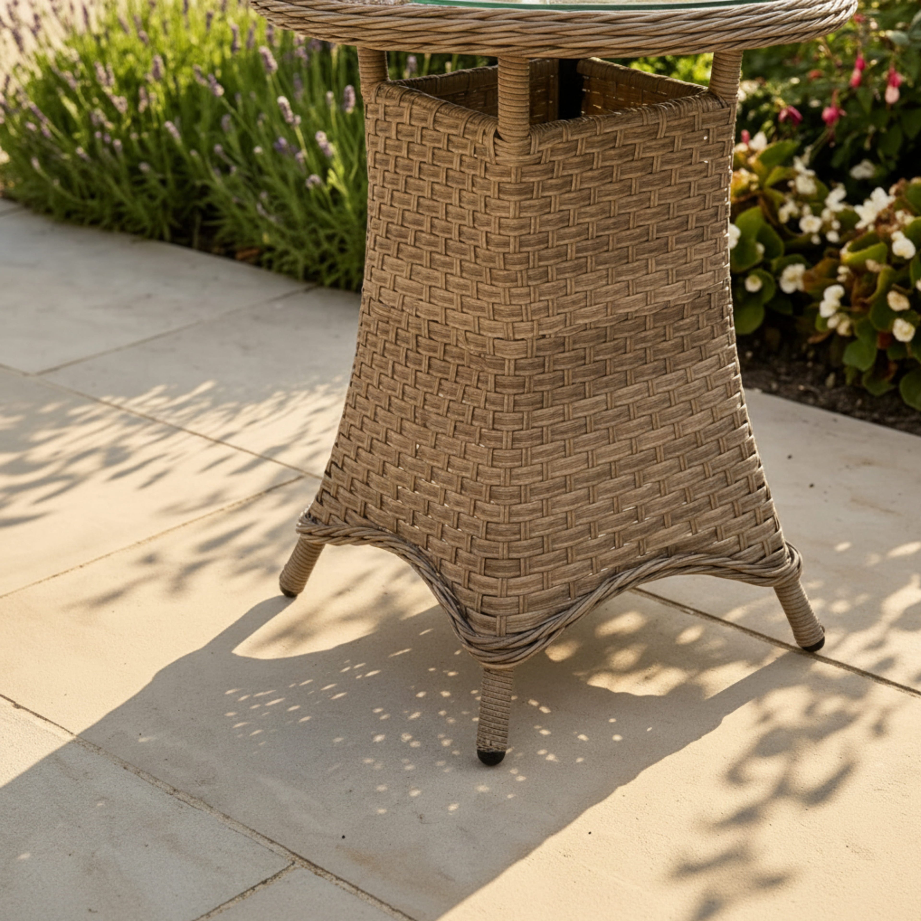 Varoon 2 Chair Lounge Bistro Set with Side Table